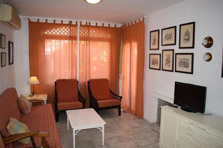Room 5 of 13