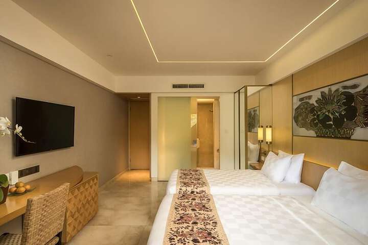 Room 6 of 48