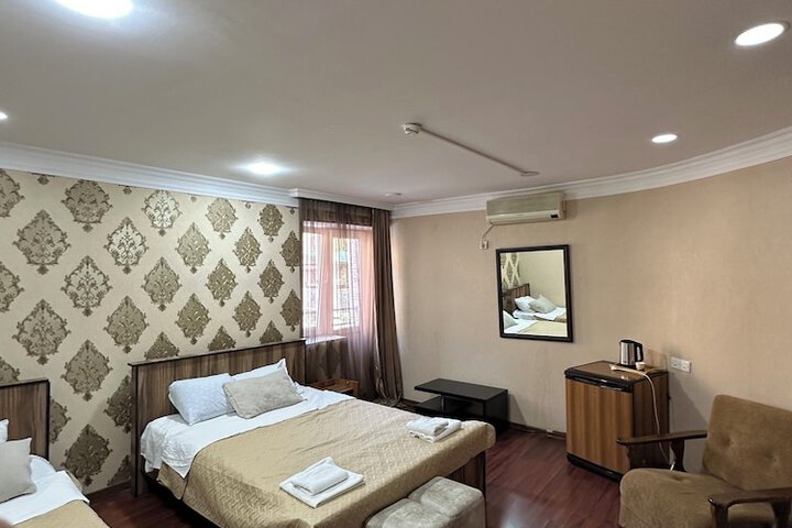 Room 46 of 110
