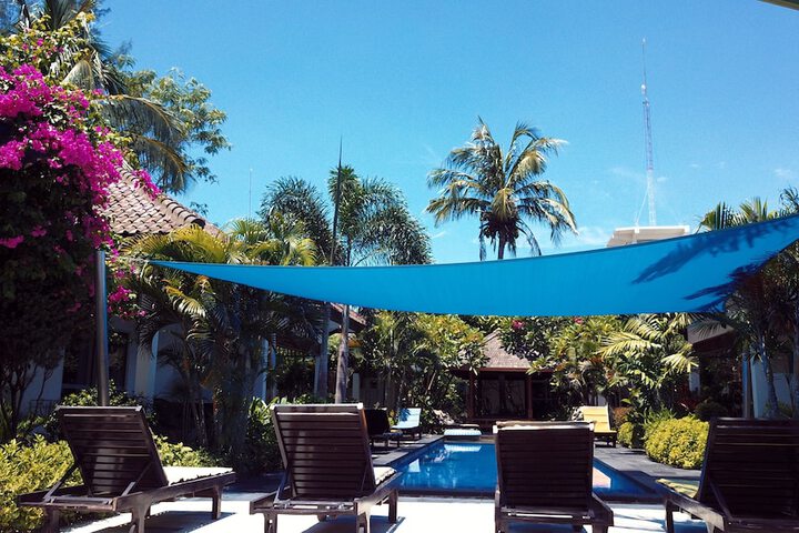 Hotel with Pool