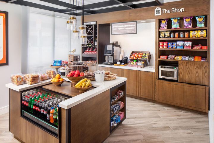 Snack bar