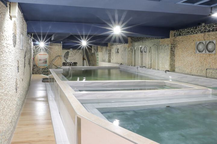 Spa 14 of 16