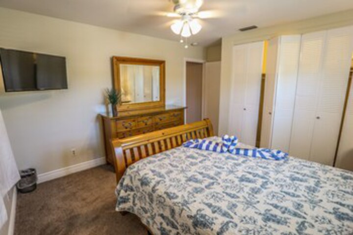 Room 27 of 31