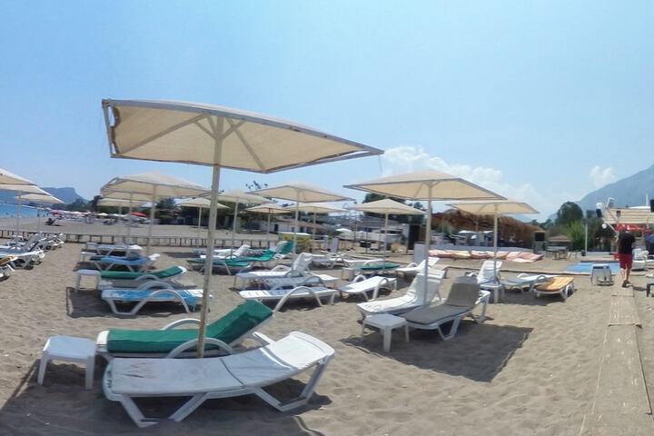 Beach 9 of 13