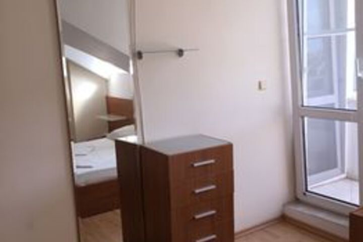 Room 17 of 36