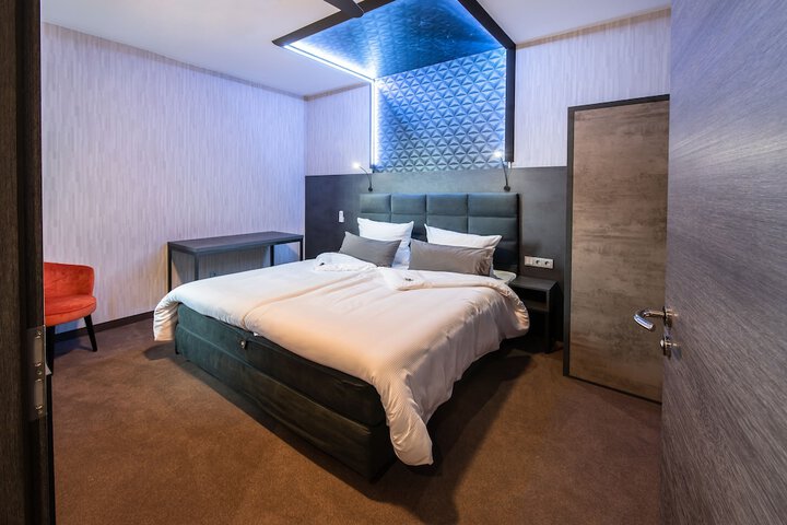 Room 18 of 56