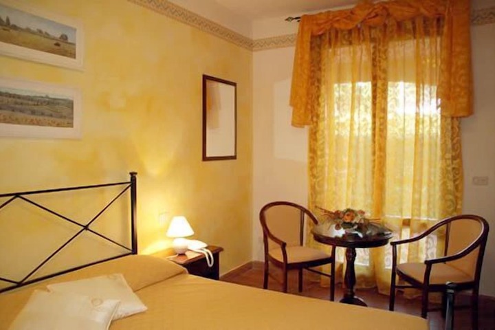 Room 9 of 51