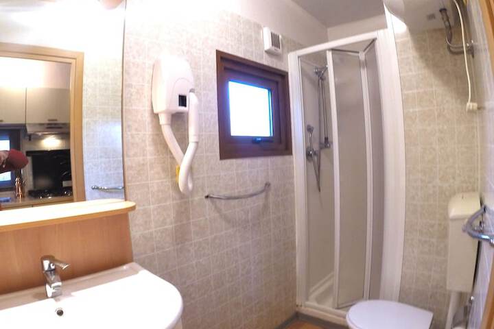 Room 49 of 81