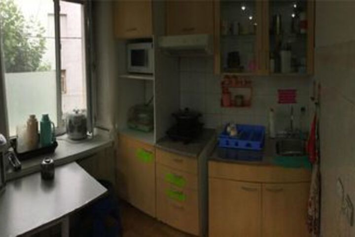 Room 11 of 14