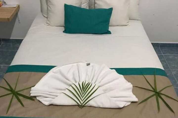 Room 2 of 17