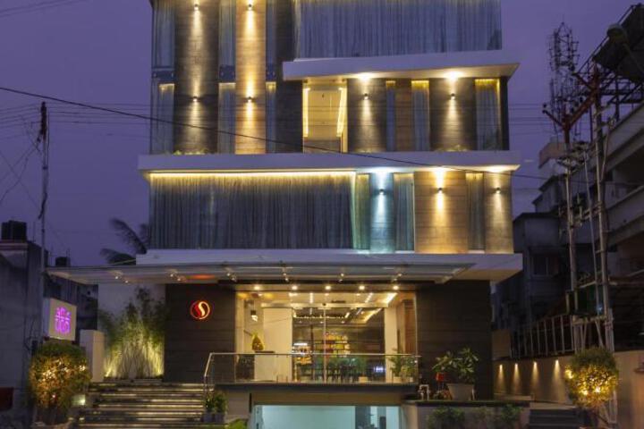 Hotel Chaitali - Pure Veg