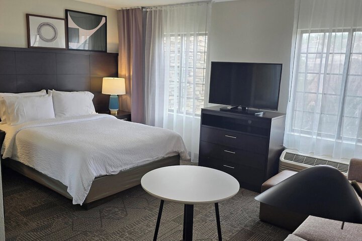 Room 22 of 53