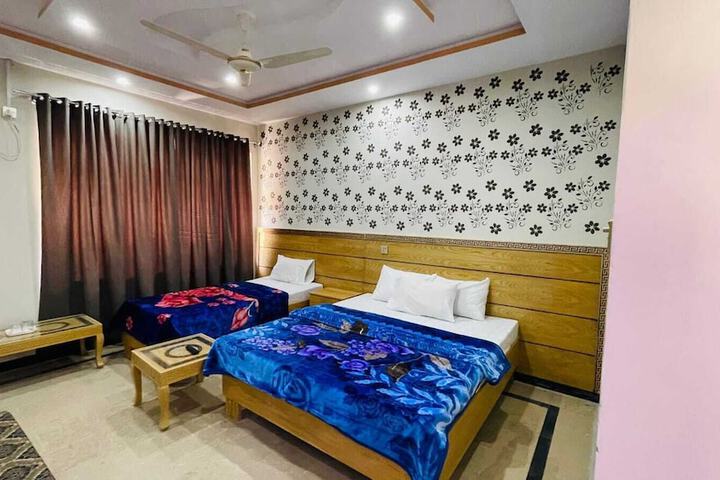 Room 2 of 14
