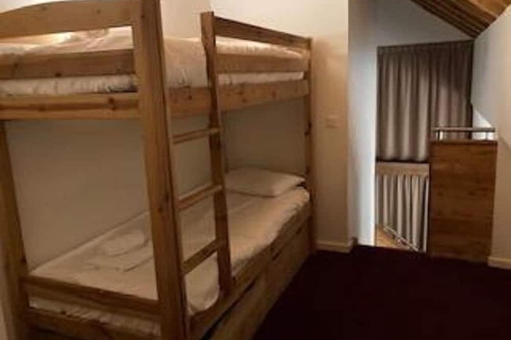 Room 37 of 91