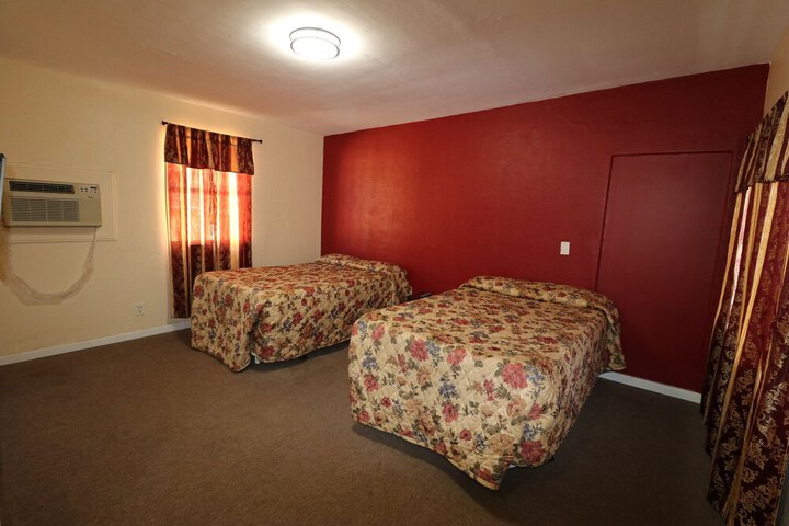 Room 5 of 38