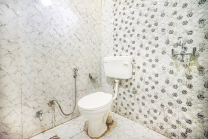 Room 3 of 23