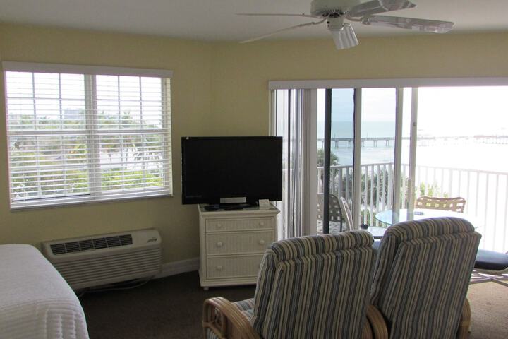 Room 75 of 229