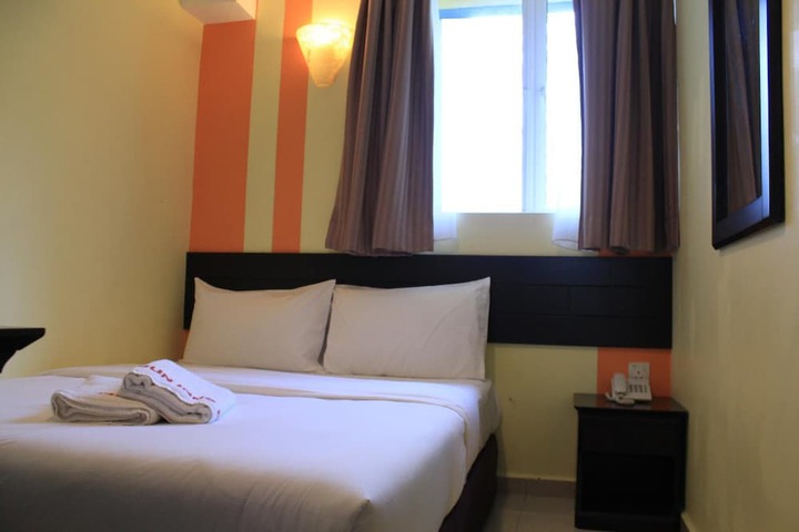 Room 26 of 58