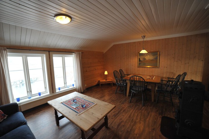 Room 70 of 142