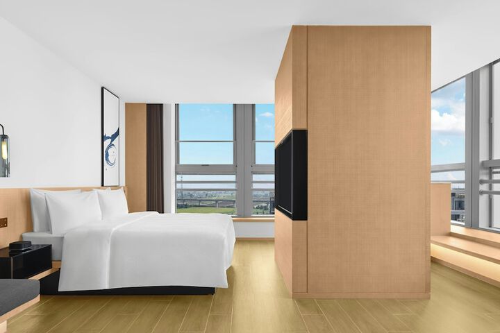 Room 14 of 39