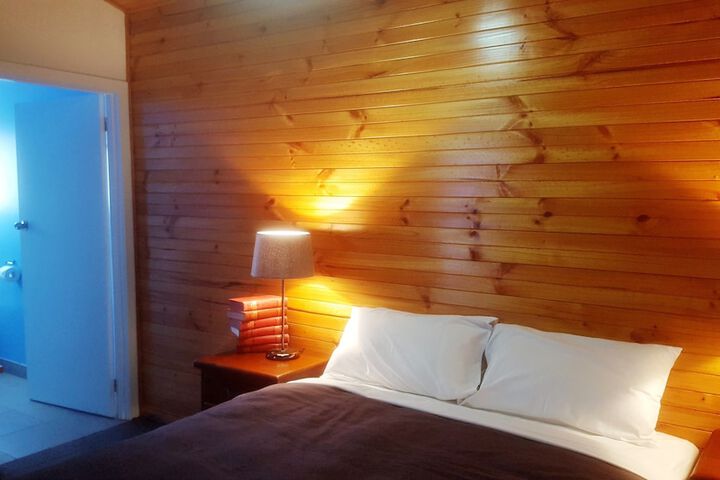 Room 13 of 40