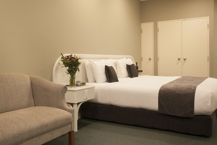 Room 11 of 53