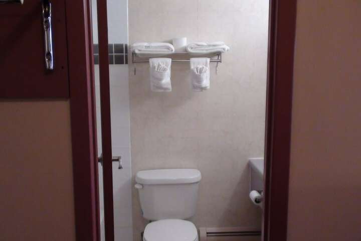 Room 15 of 22