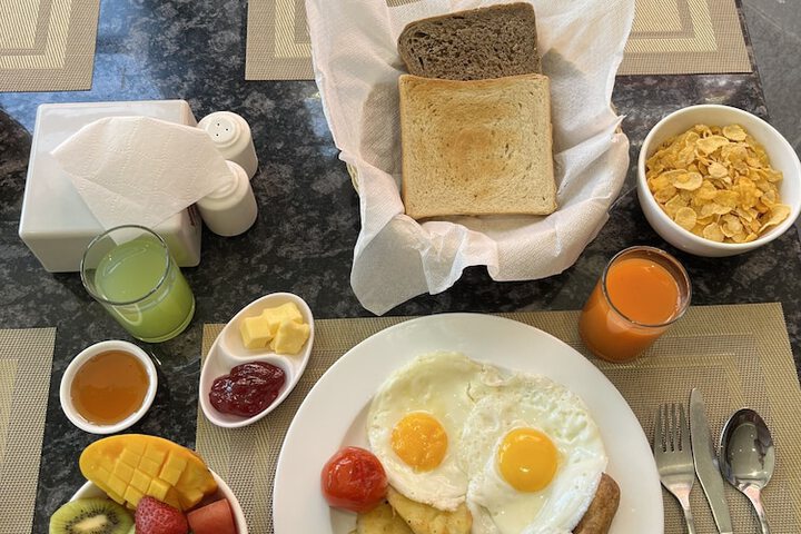 Breakfast/Coffee Service 63 of 92