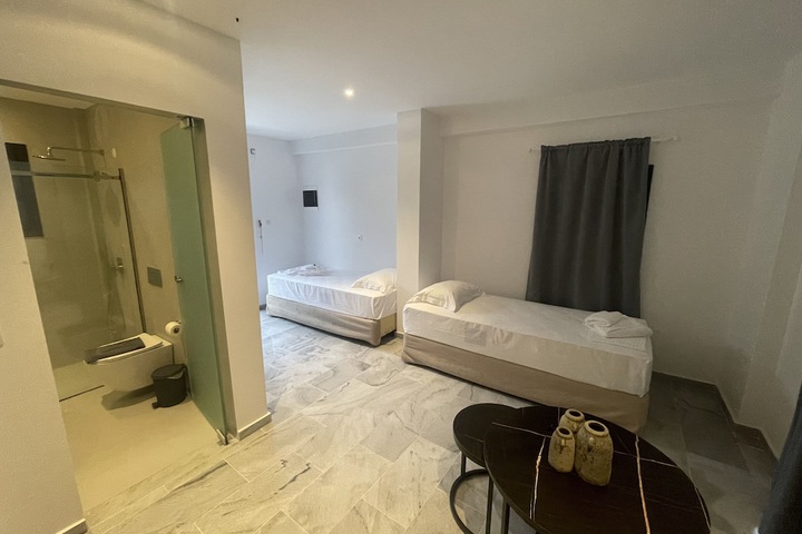 Room 17 of 50