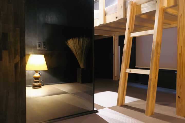 Room 70 of 146