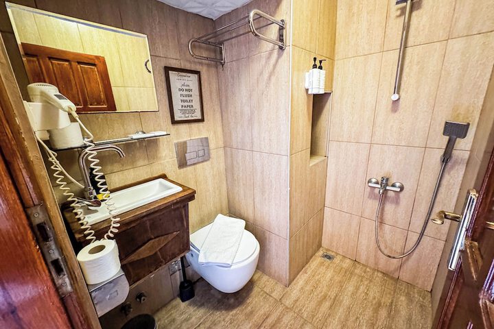 Room 54 of 65