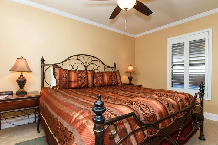 Room 3 of 38