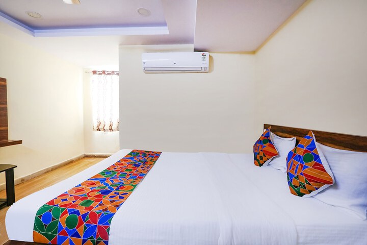 Room 27 of 31