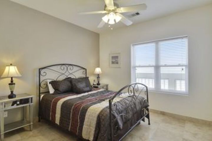Room 15 of 24