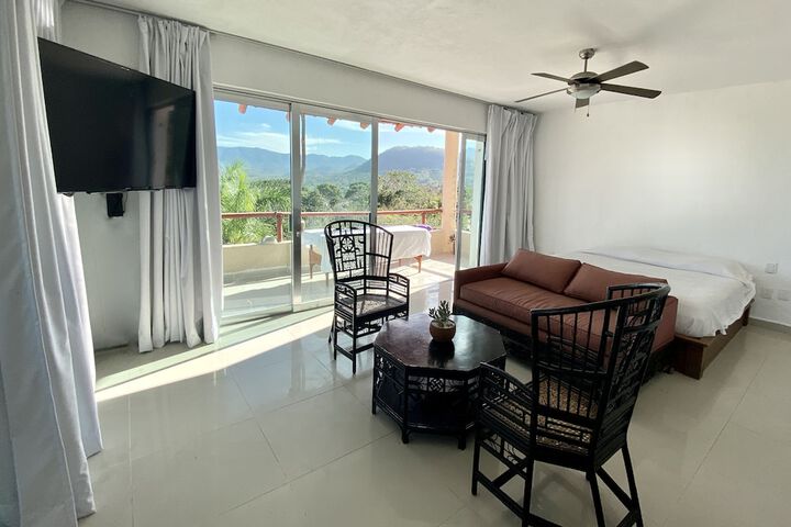 Room 3 of 21