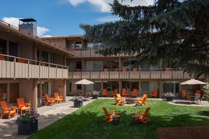 Hotel Exterior 29 of 31