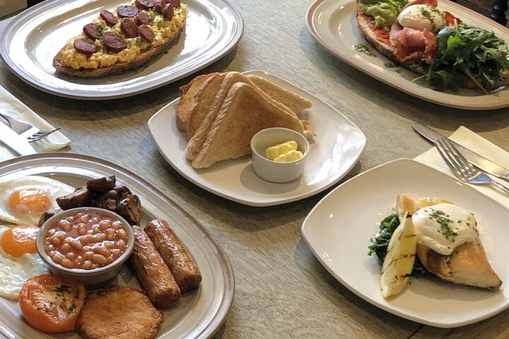 Breakfast/Coffee Service 113 of 127