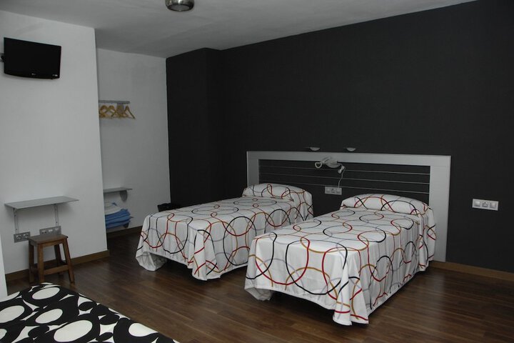 Room 5 of 34