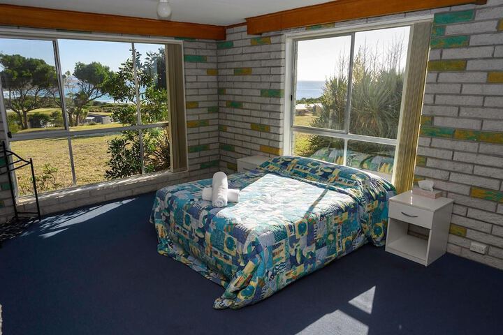 Room 9 of 49
