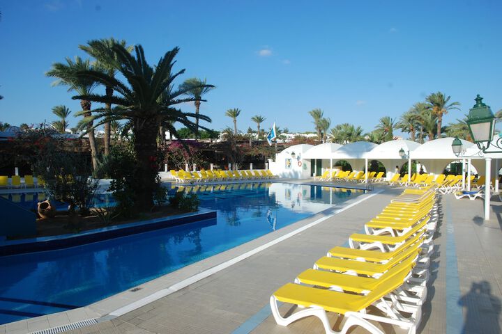 Pool 16 of 46