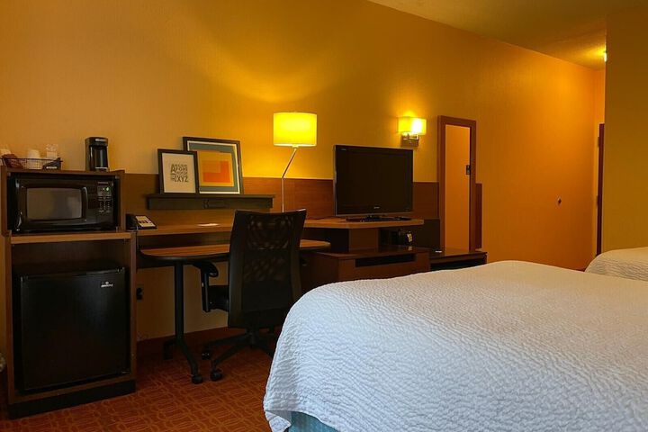 2 Double Beds (5 of 6)