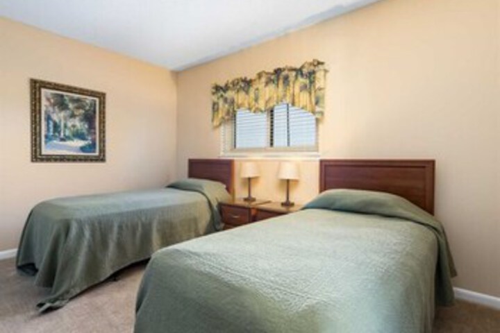 Room 144 of 152