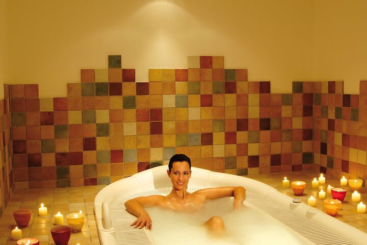 Spa 28 of 31