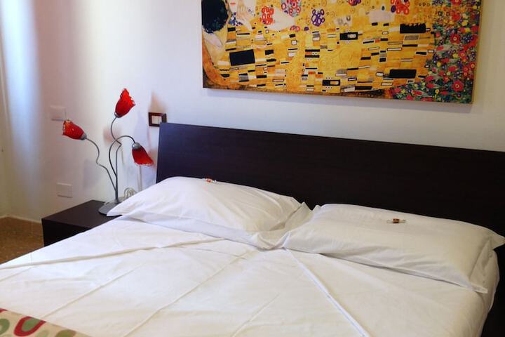 Room 18 of 64