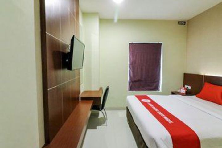 Room 36 of 80