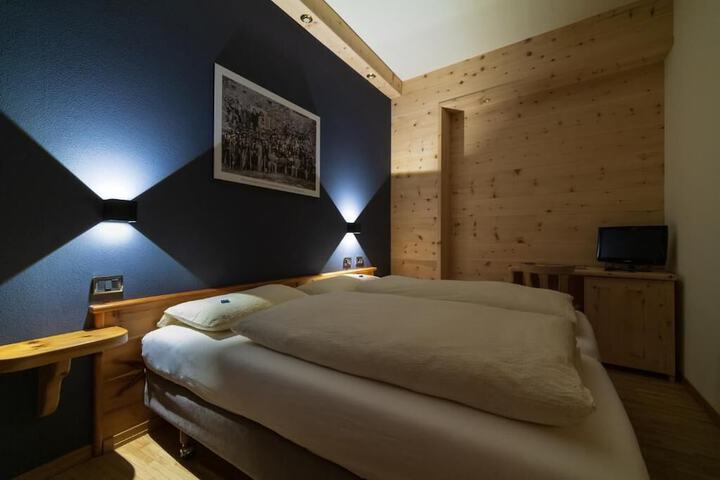 Room 14 of 86