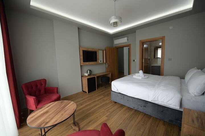 Room 10 of 34