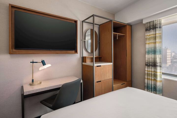 Room 7 of 30
