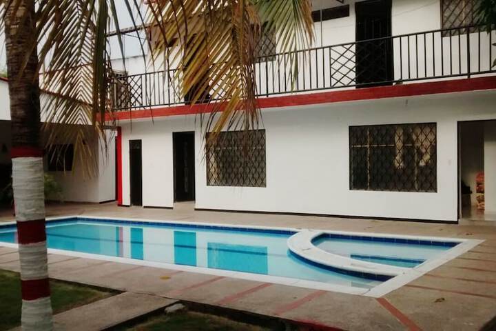 Pool 14 of 40
