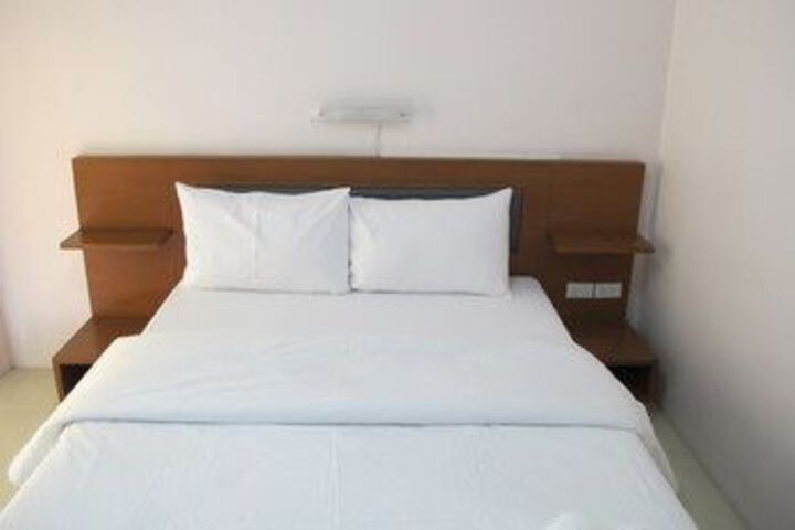 Room 8 of 24